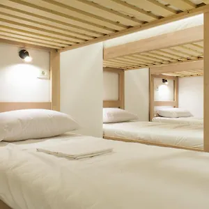 Gravitas Albergue